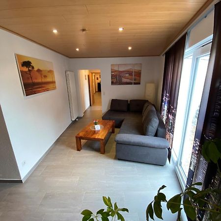 Alte Tankstelle Apartment Strassenhaus Ngoại thất bức ảnh